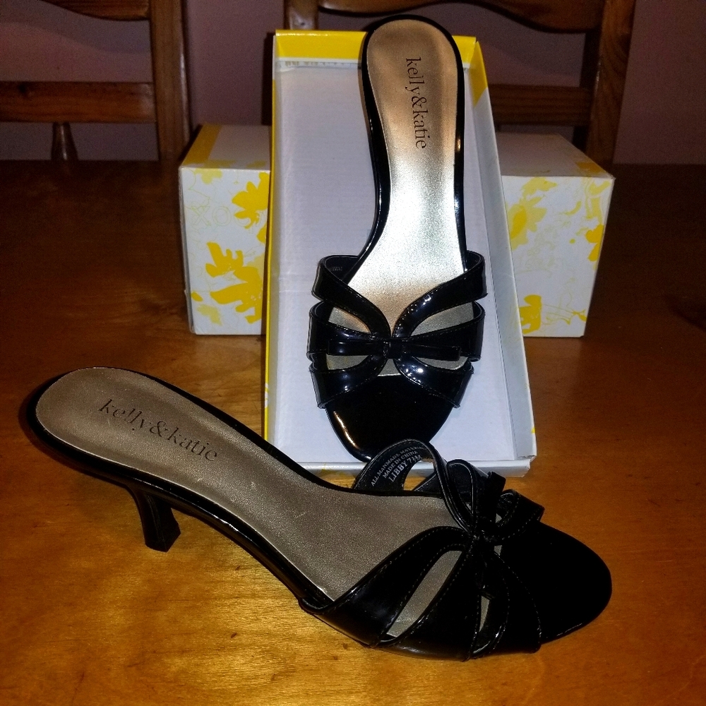 Kelly&Katie Black Elegant Heels Size 6.5